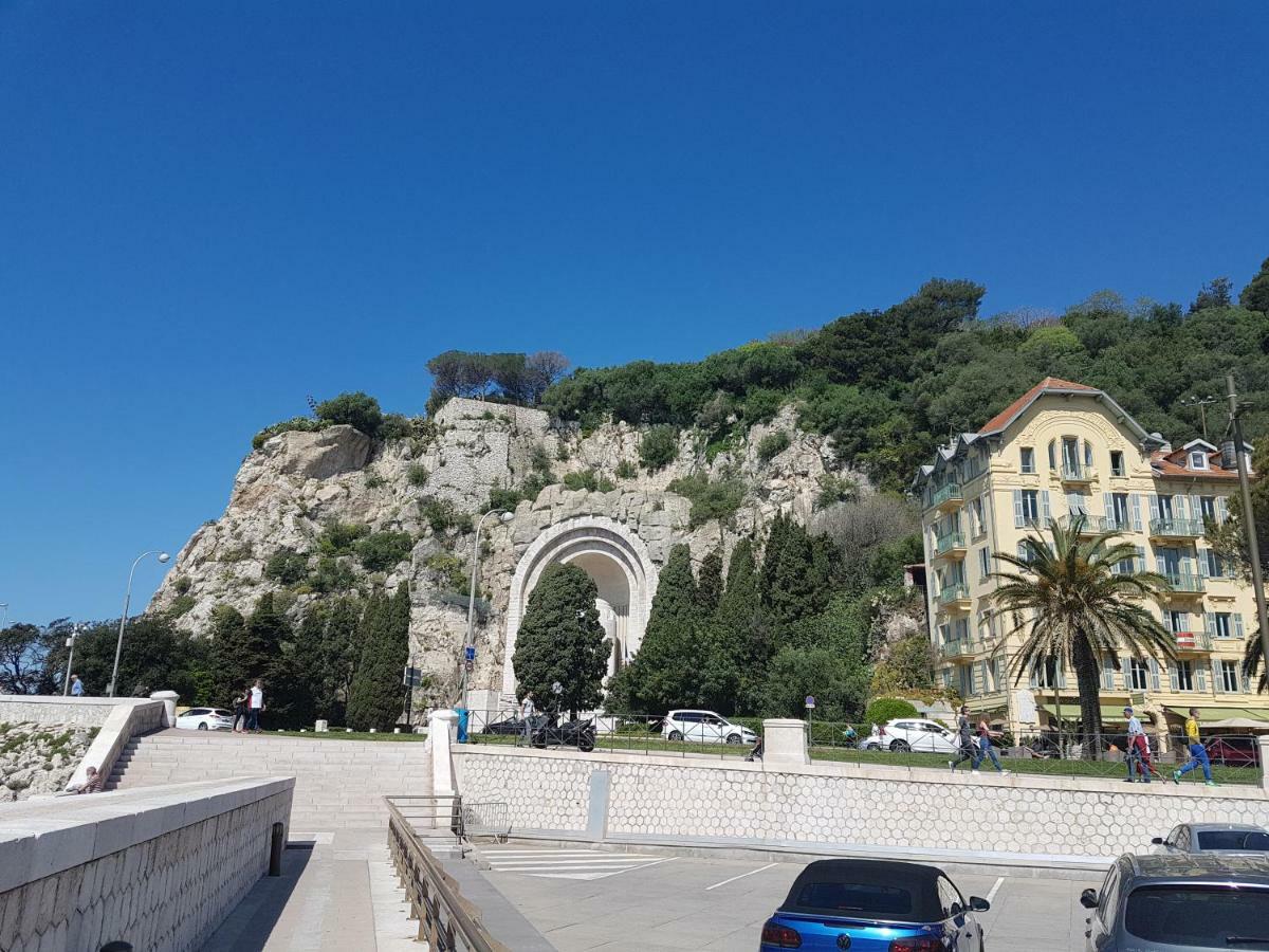 Les Palmiers A 700M De La Mer Nice Dış mekan fotoğraf